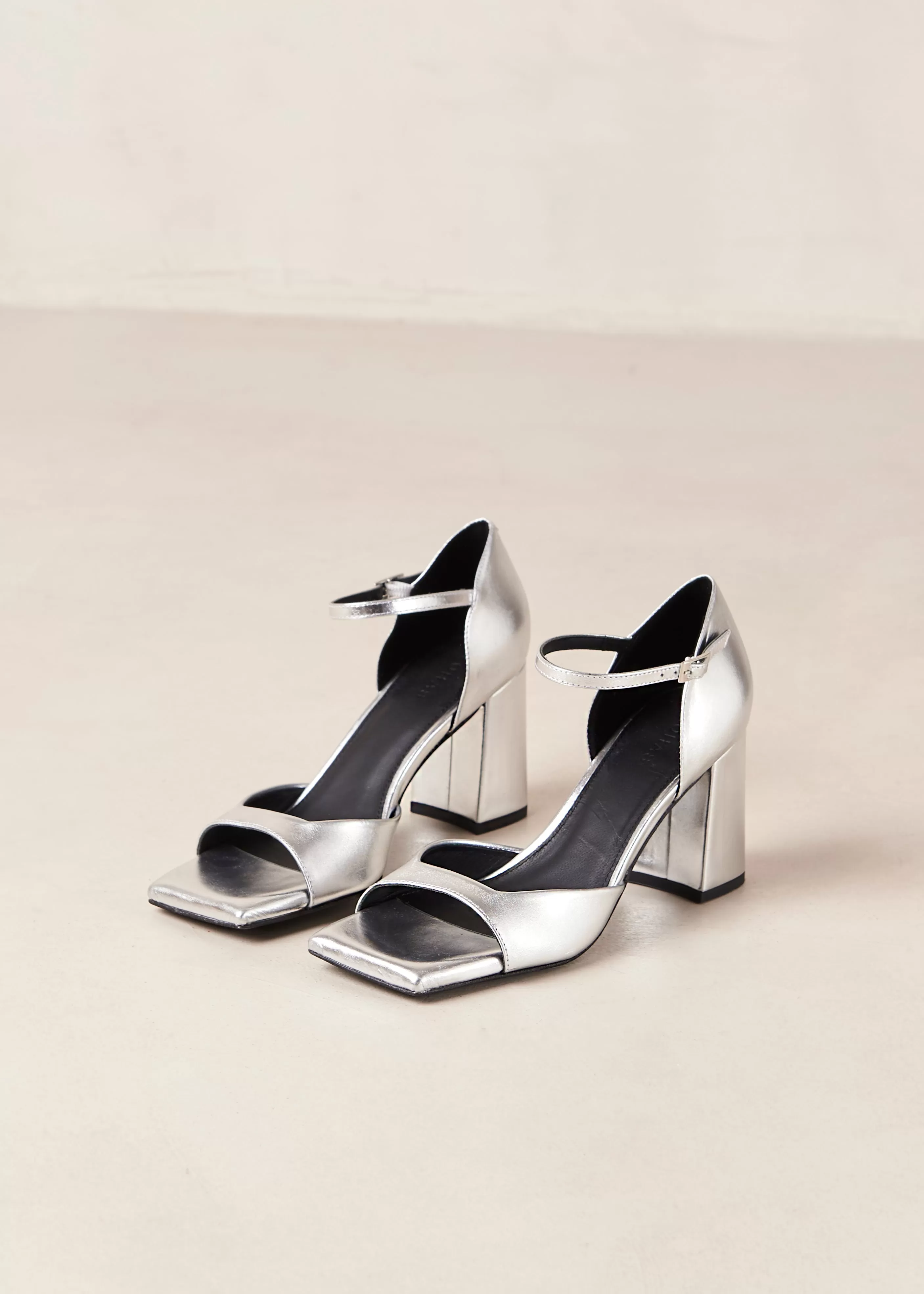 Argil Shimmer Silver Leather Sandals