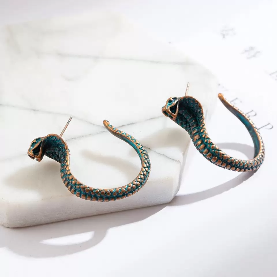 Distressed Celebrity Wear Cobra Snake Styled Earring