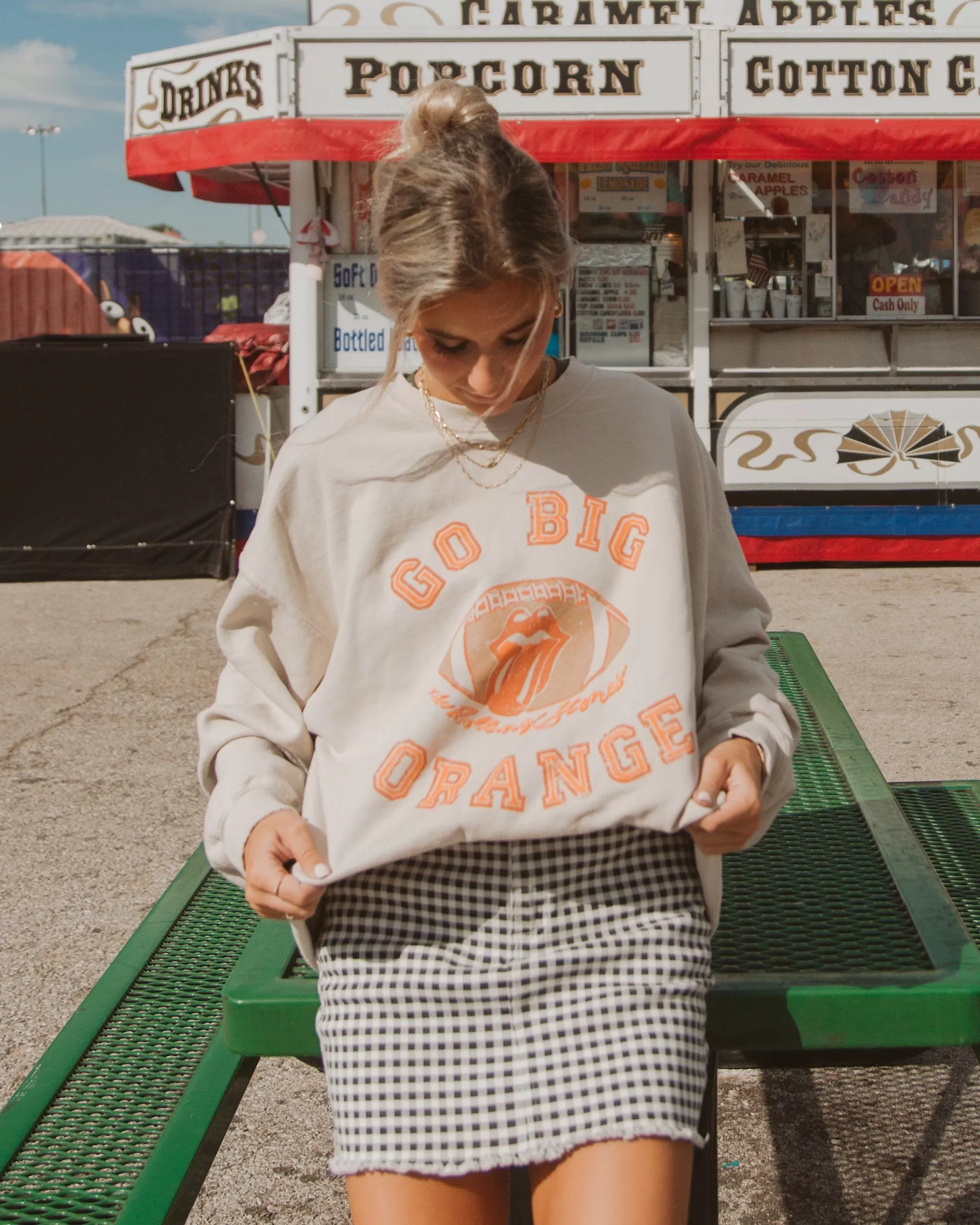 Rolling Stones Go Big Orange Tennessee Football Lick Sand Thrifted Sweatshirt